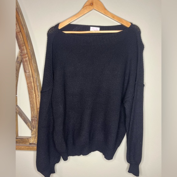Pink Lily Scoop Neck Oversized Black Sweater. Like New. Size Medium. - Picture 1 of 3